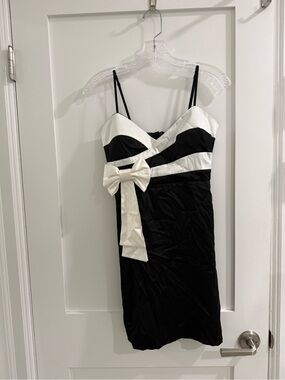 Y2K Mystic black dress w/ white accents + bow (fair)